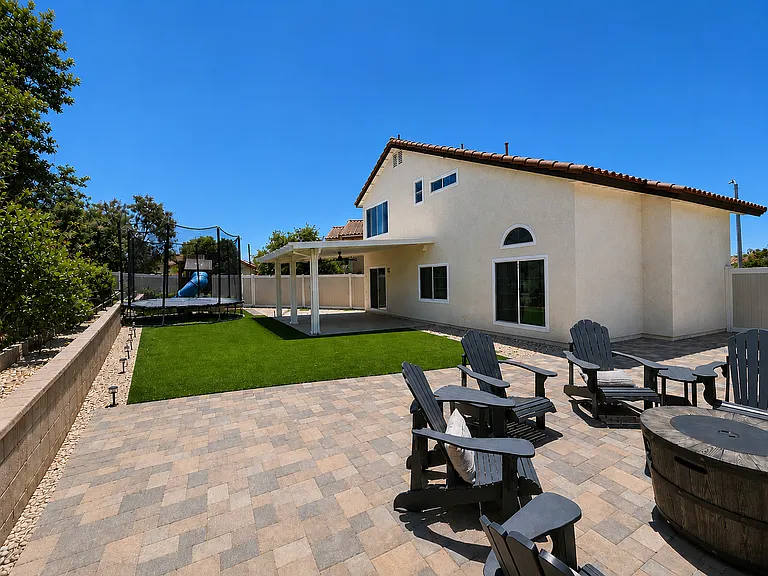 39620 Almansa Ct — Photo 3