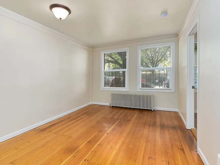 Parkside Apartments in Capitol Hill — Photo 12