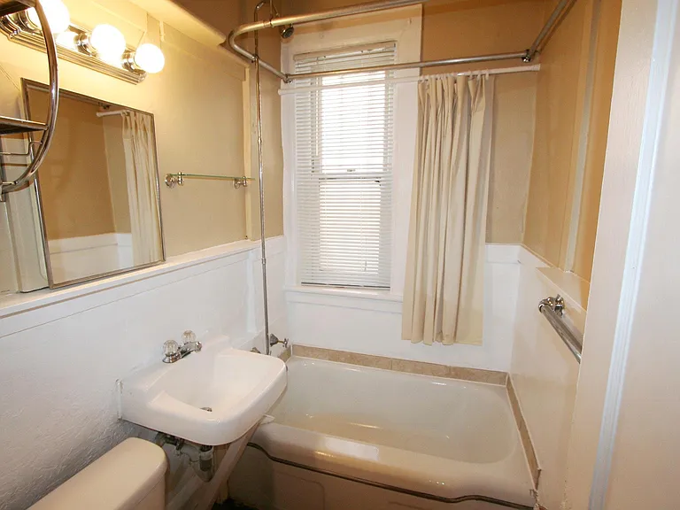 973 N Clarkson St #1 — Photo 13