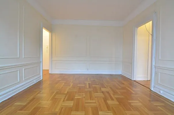 Rented by David Hirsch, LREB | media 16