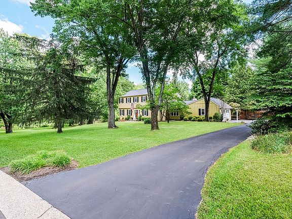 4th image of 17 Stringer Dr