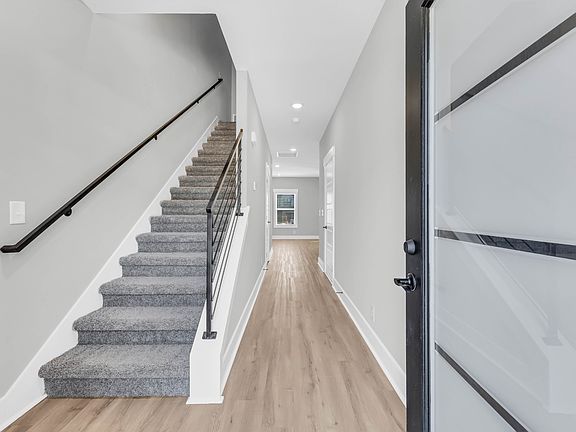 5th image of 1501 Jonathan Wade Pvt Cir
