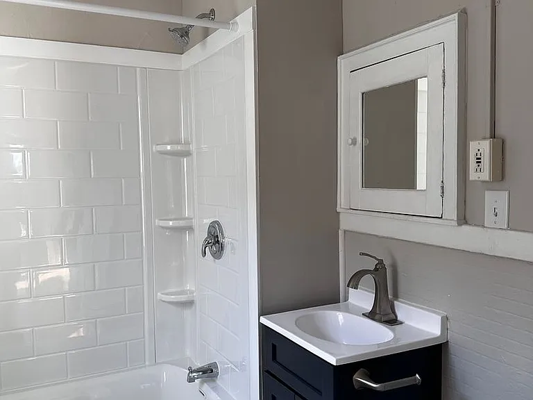 381 Meigs Street — Photo 3