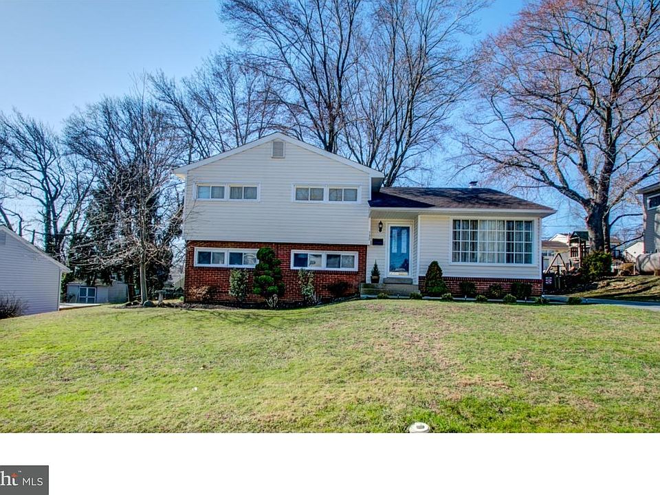 1st image of 132 S Shelley Dr