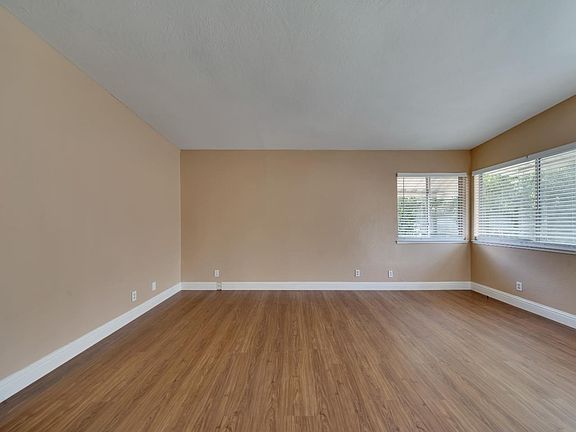 5th image of 2008 Peralta Ave