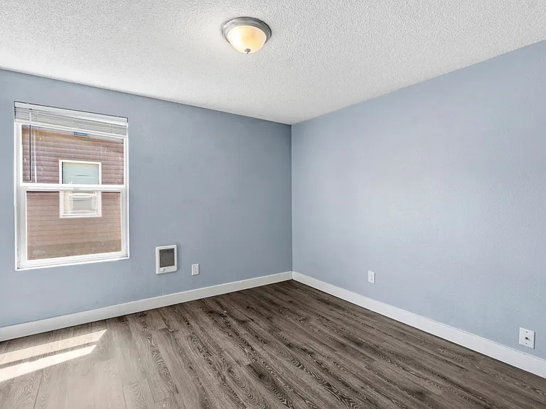 1502 S G St #3 — Photo 8