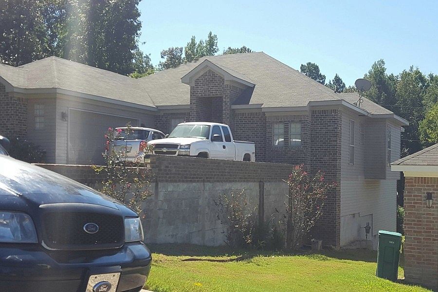 2nd image of 15 Libby Ln