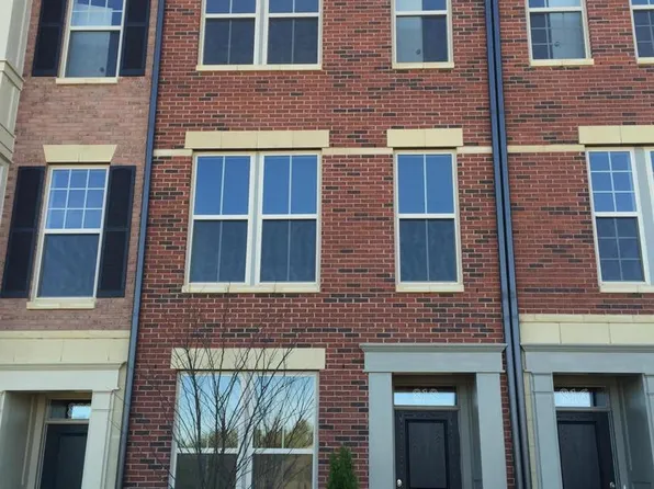 818 Fair Winds Way #284, Oxon Hill, MD 20745