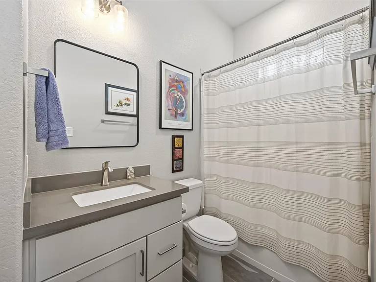 9979 Pebble Glen Dr — Photo 26
