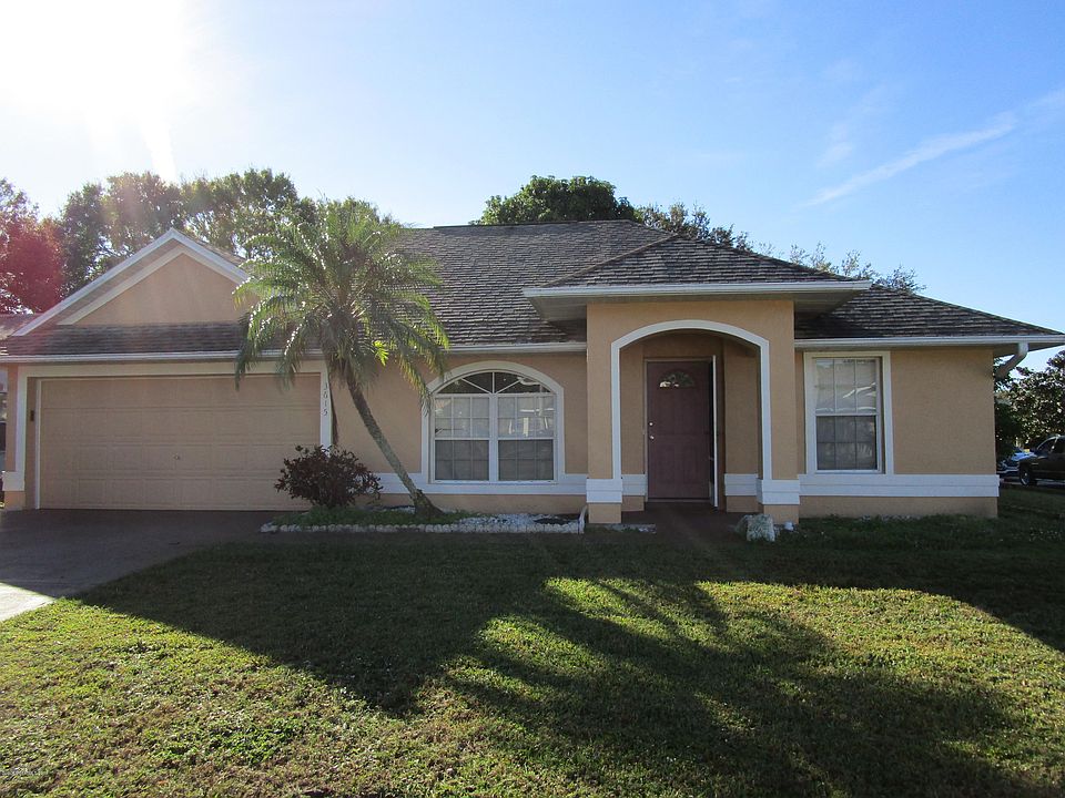 1st image of 3615 Egret Dr #0