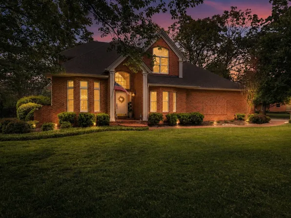 109 Albemarle Dr, Tullahoma, TN 37388