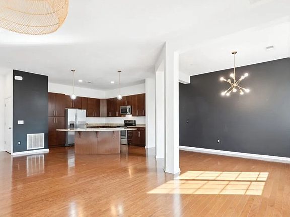 2nd image of 110 Dandridge Ct #202