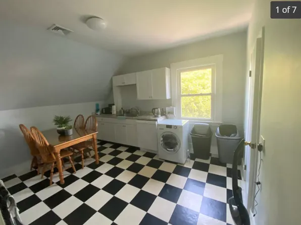 56 Maple Pl Floor 3, Dedham, MA 02026