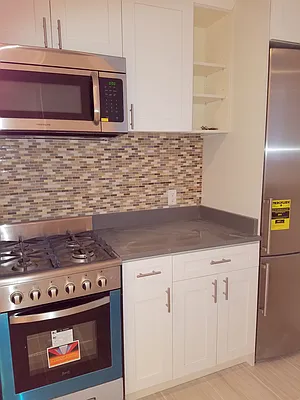 Rented by Uptown Flats LLC | media 17