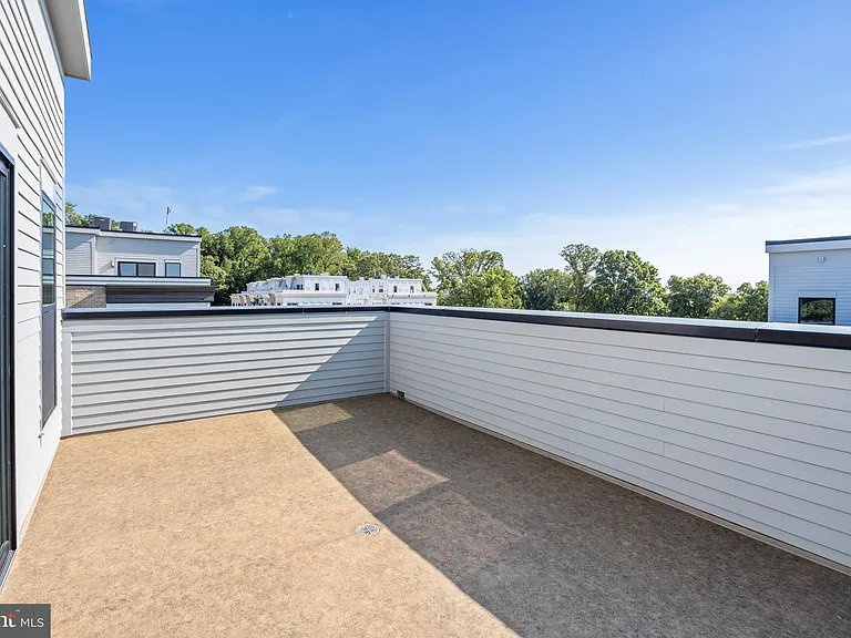 2038 Tysons Ridgeline Rd — Photo 7