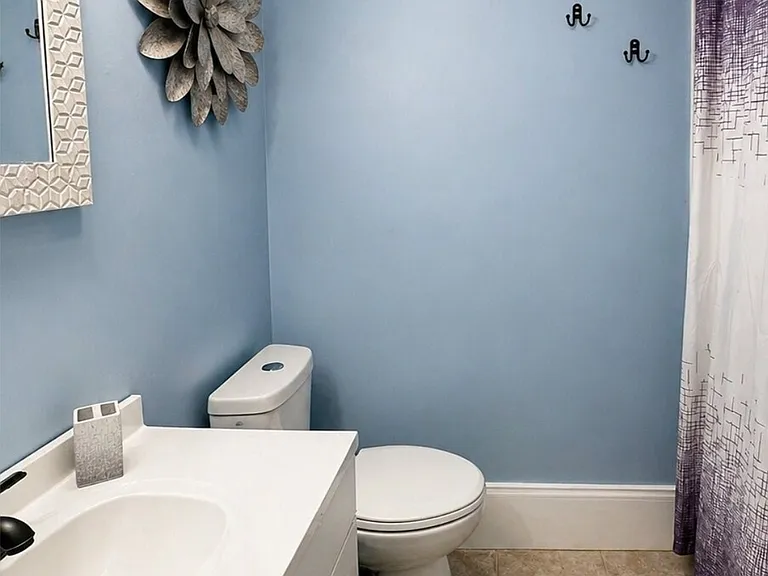 205 Edgewood St — Photo 21