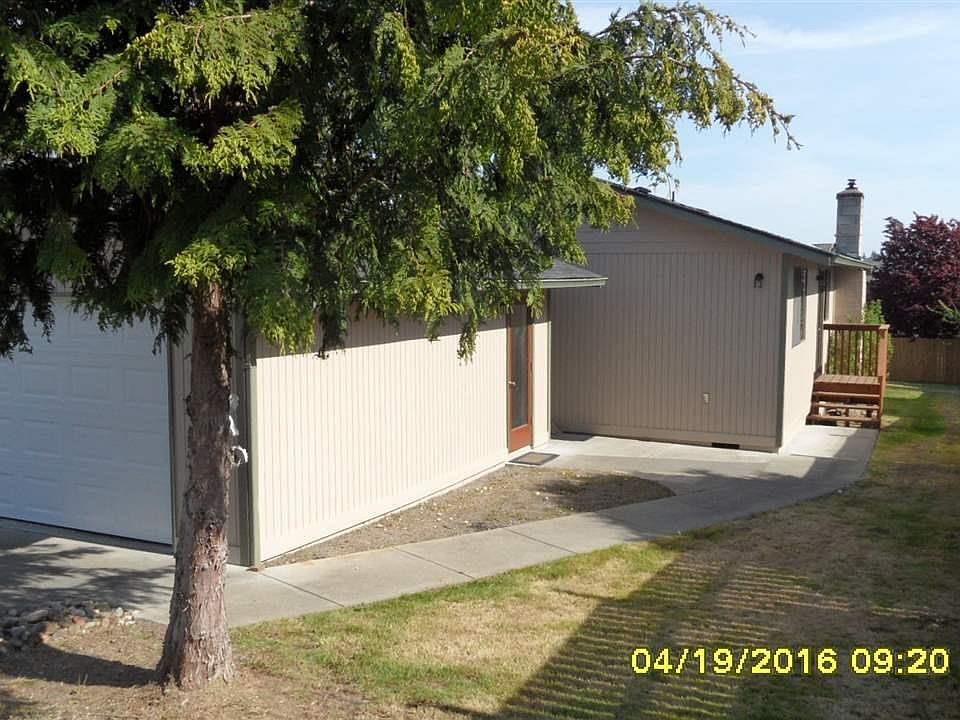 1st image of 1718 E 2nd St