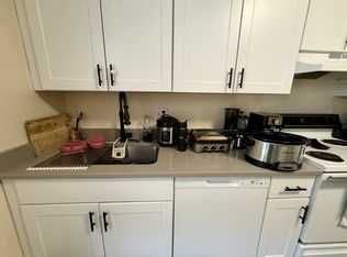 118 Babcock St #4, Brookline, MA 02446