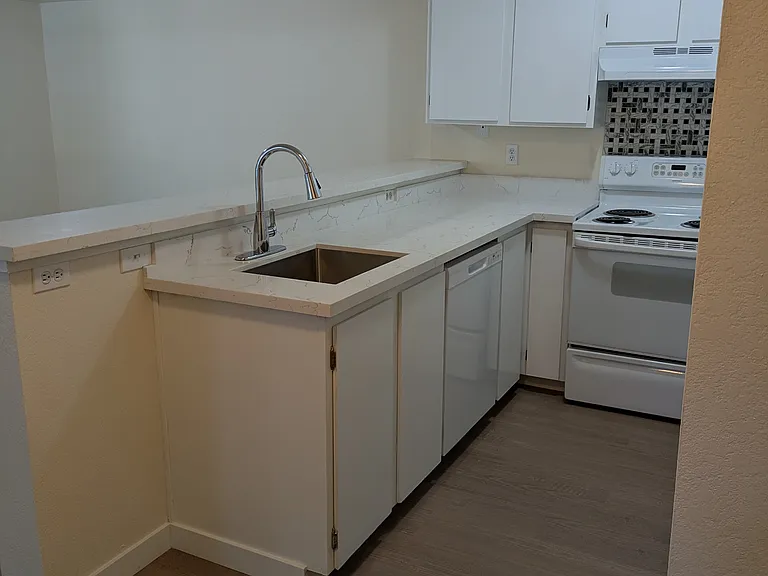 29 Etruria St #B-305 — Photo 3