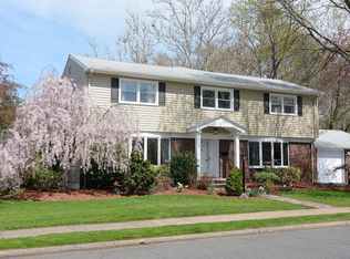 12-25 Sampson Rd, Fair Lawn, NJ 07410