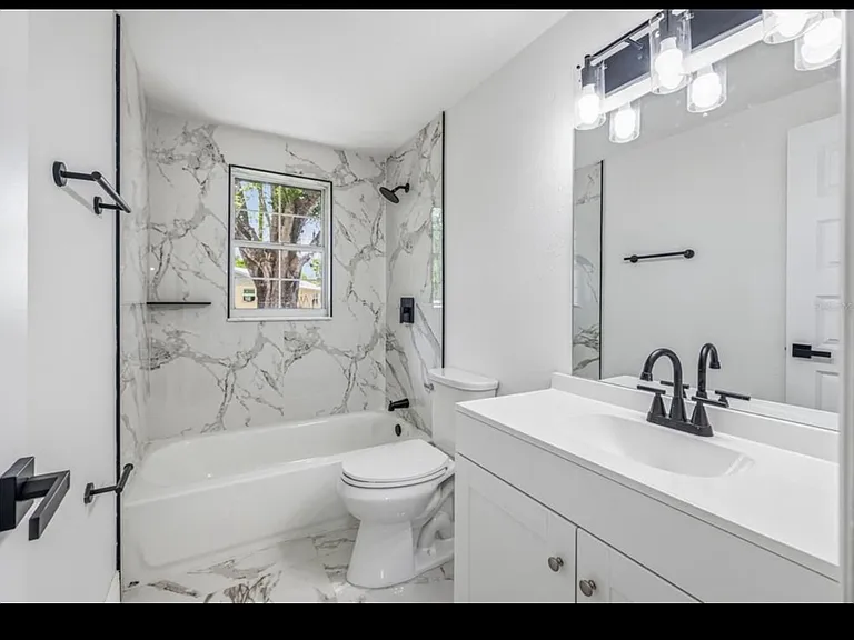 39252 Heights Ave — Photo 10