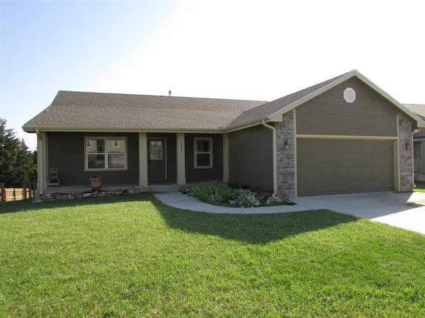 1811 Katie Rose Trl, Junction City, KS 66441