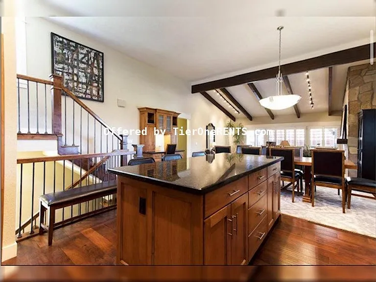 3848 S Cliff Dr — Photo 8
