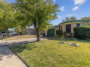 10224 Blackjack Oaks Dr, Dallas, TX 75227