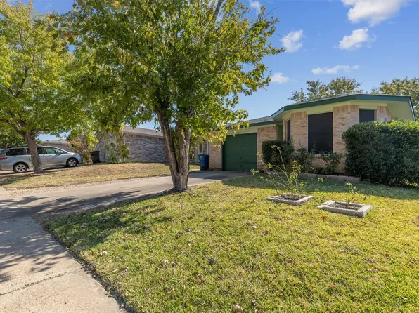 10224 Blackjack Oaks Dr, Dallas, TX 75227