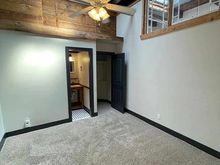916 Washington Blvd — Photo 23