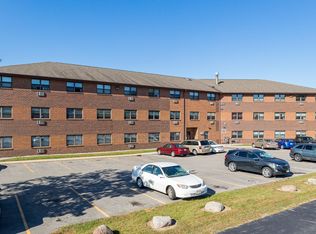Regency House, Menasha, WI 54952