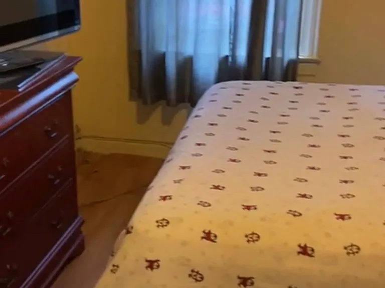 1940 Andrews Ave N #1 — Photo 1