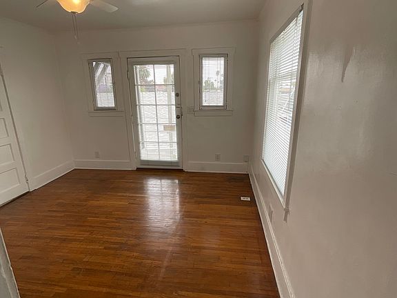 5th image of 2533 1/2 Elsinore St