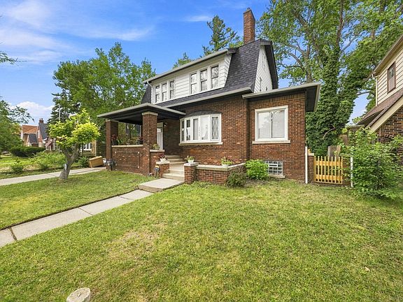 2nd image of 3438 Balfour Rd