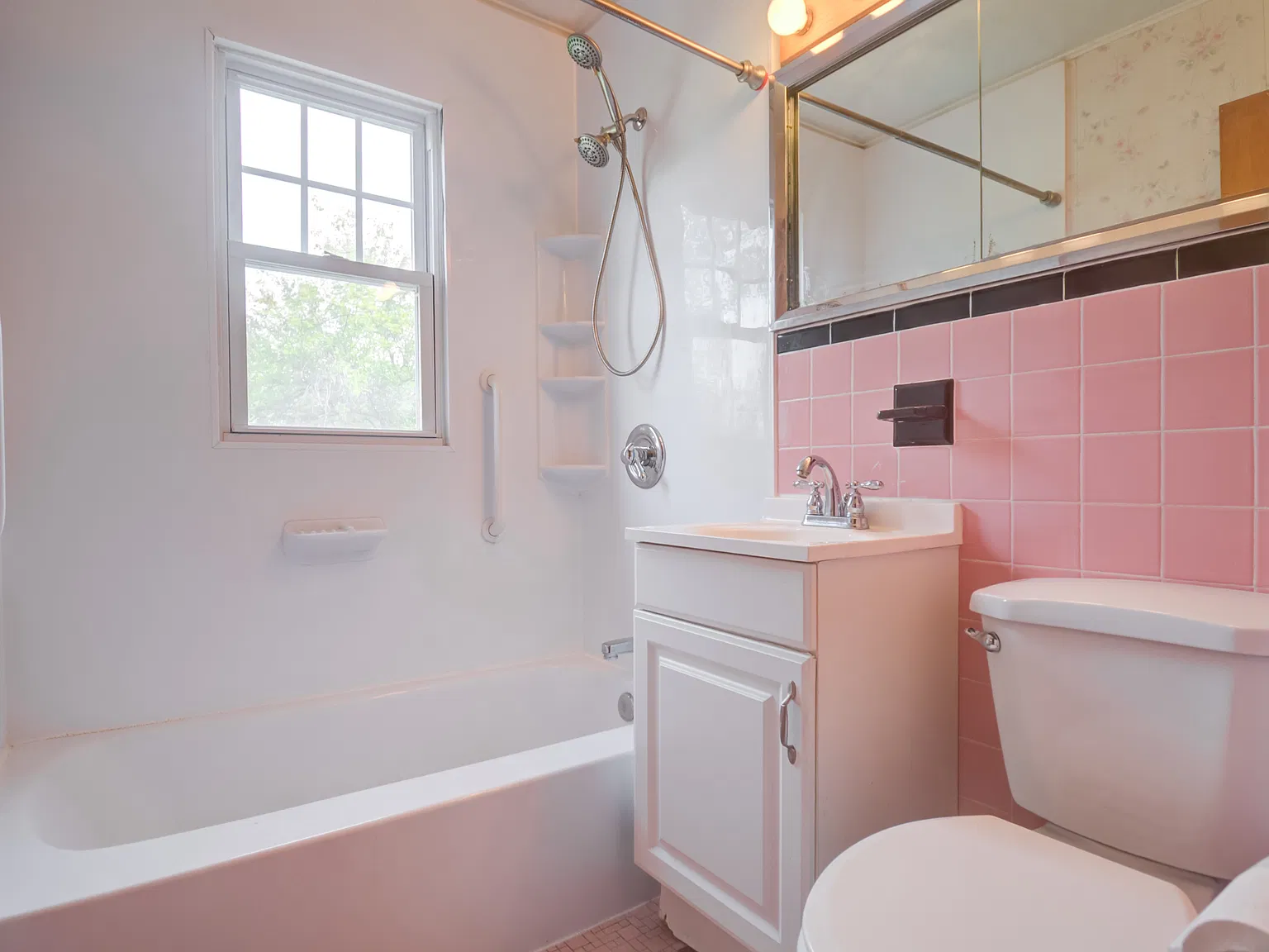 2 bed, 1342 sqft, $3,000 — Photo 3