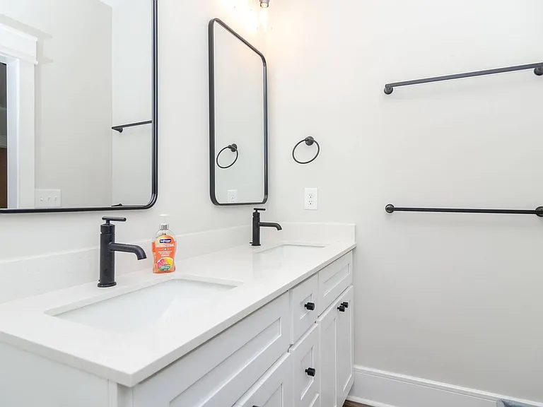 902 2nd St S #2 — Photo 19