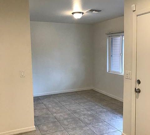 5th image of 1718 E Campbell Ave Unit 40