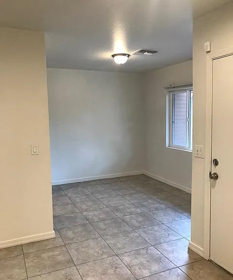 1718 E Campbell Ave #5 — Photo 4