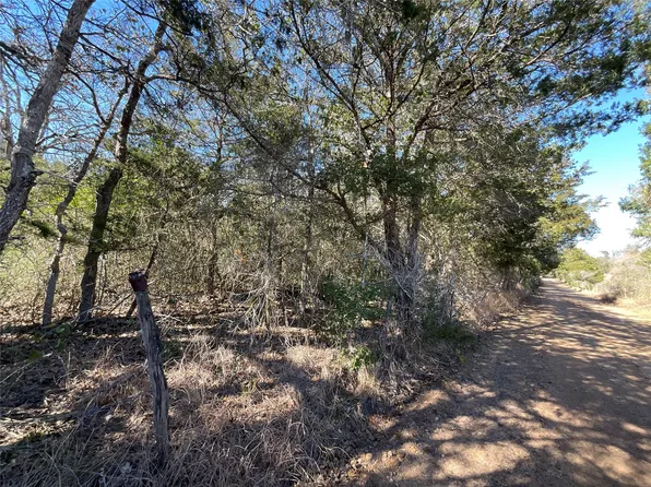 County Road 212, Hallettsville, TX 77964