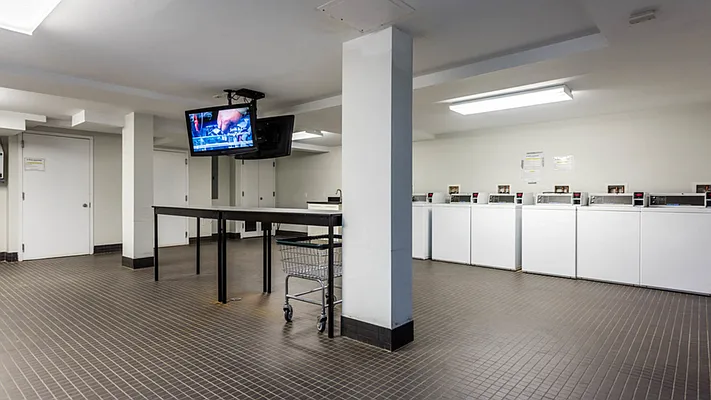 Rented by Nooklyn NYC LLC | media 38