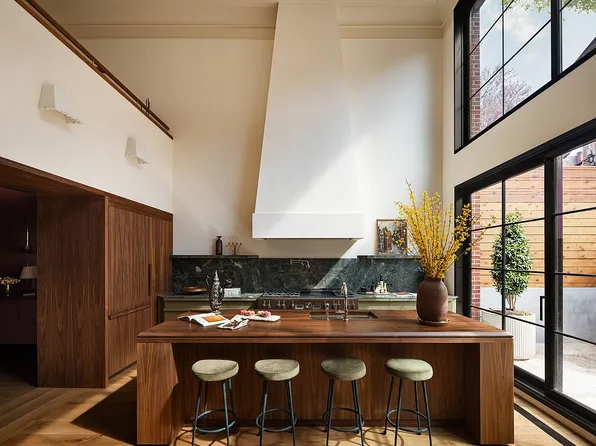 487 Henry St, Brooklyn, NY 11231