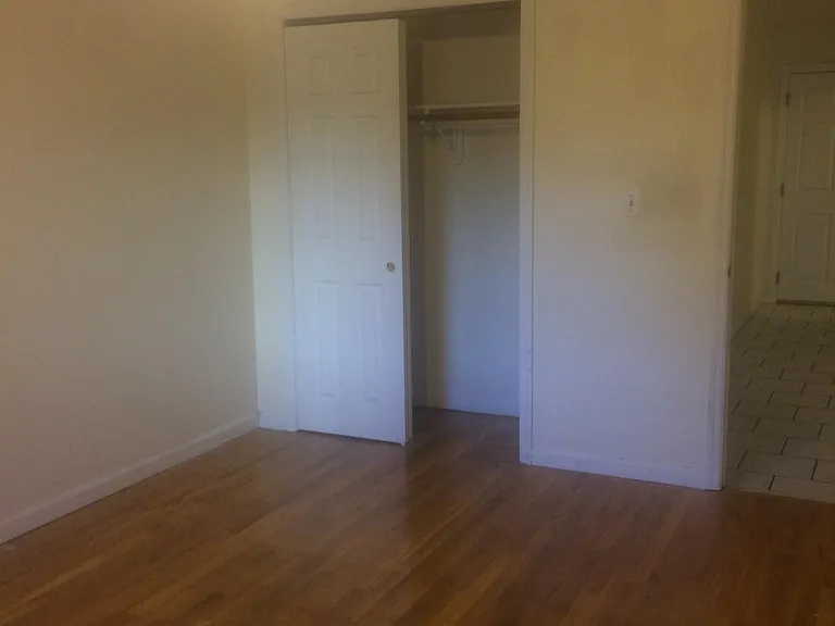 1814 Mayflower Ave #1 — Photo 5