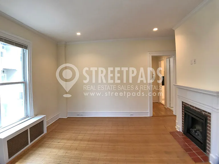 59 Langdon St — Photo 7