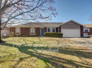 4811 S McCann Ave, Springfield, MO 65804