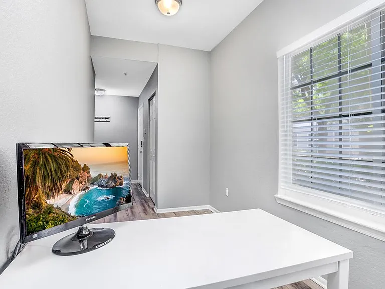 9838 W Park Village Dr #9838 — Photo 6