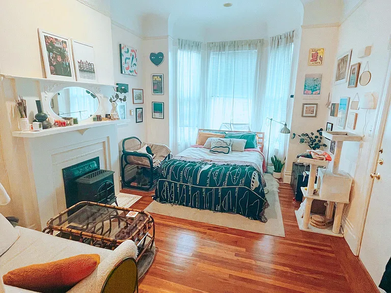 361 6th Ave #1 — Photo 3