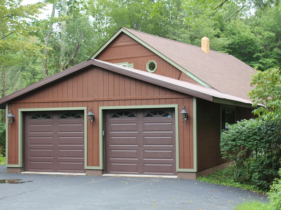 entrance from road west