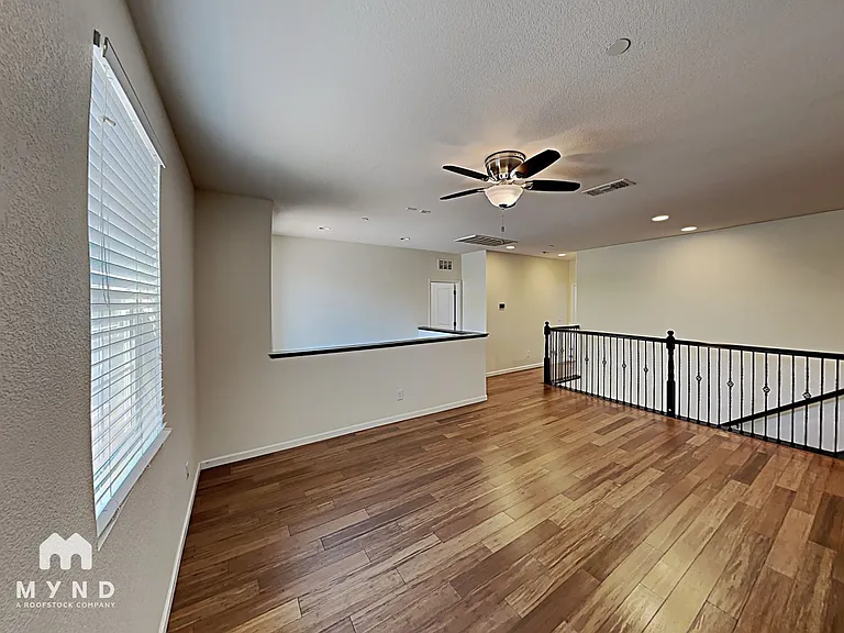 2367 Hancock Dr — Photo 13