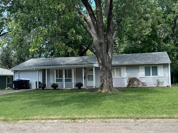 1324 SW 30th St, Topeka, KS 66611