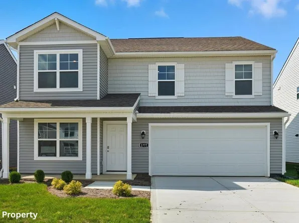 7740 Hickory Lakes Dr, Pickerington, OH 43147